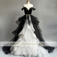 Load image into Gallery viewer, New White and Black Tulle Full Length Evening Prom Lace Up Back Formal Princess Dress Hand Made W15-10.8