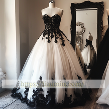 Load image into Gallery viewer, New White and Black Lace Applique Ball Gown Wedding Dress Prom Princess Dress W13-14.7