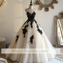 Load image into Gallery viewer, Ivory Tulle and Black Lace Applique Ball Gown Wedding Dress Prom Princess Dress W13-16.4