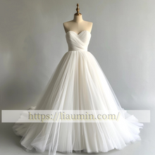 Load image into Gallery viewer, Tulle Strapless Wedding Dress Lace Up Back Bridal Gown Princess Dress Custom A-1.24
