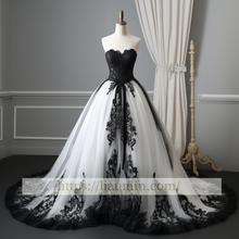 Load image into Gallery viewer, White Tulle and Black Lace Applique Ball Gwon Wedding Dress Prom Princess Dress Custom W5-2.21