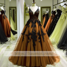 Load image into Gallery viewer, Black Lace Applique Spaghetti Straps V Neck Evening Party Prom Princess Dress W13-3