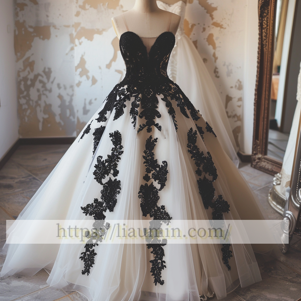 White Tulle and Black Lace Applique Strapless Wedding Dress Prom Princess Dress W13-15.7