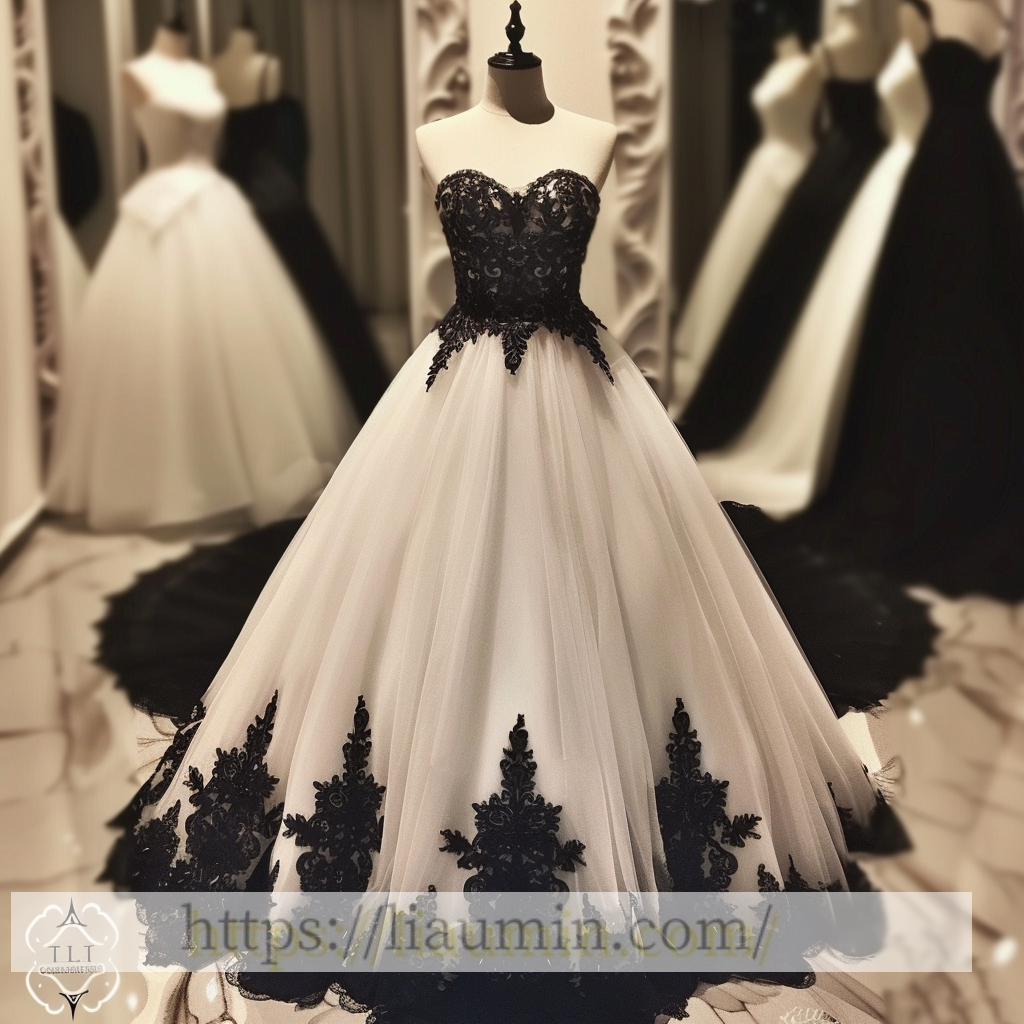 Ivory Tulle and Black Lace Applique Strapless Wedding Dress Prom Princess Dress W13-16.3