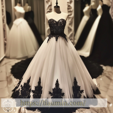 Load image into Gallery viewer, Ivory Tulle and Black Lace Applique Strapless Wedding Dress Prom Princess Dress W13-16.3
