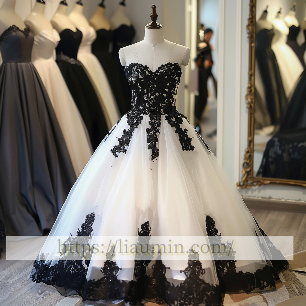 White Tulle and Black Lace Applique Ball Gown Wedding Dress Prom Princess Dress W13-16.6