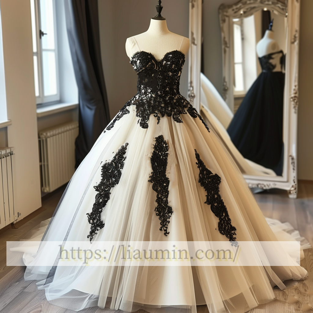 Ivory Tulle and Black Lace Applique Ball Gown Wedding Dress Prom Princess Dress W13-16.7