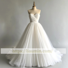 Load image into Gallery viewer, Tulle Strapless Wedding Dress Lace Up Back Bridal Gown Princess Dress Custom A-1.24
