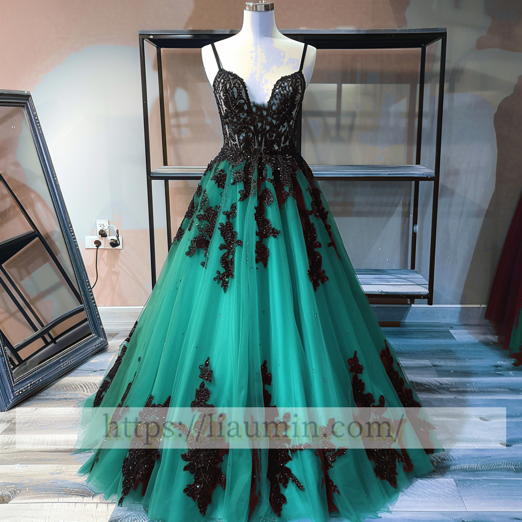 Black Lace Applique Spaghetti Straps A Line Evening Party Prom Princess Dress  W13-1