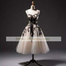 Load image into Gallery viewer, Ivory Tulle and Black Lace Applique Short Evening Party Prom Princess Homecoming Dress  W5-2.2
