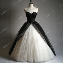 Load image into Gallery viewer, Custom Classic Ivory Black Tulle Strapless Wedding Evening Prom Formal Lace Up Back Princess Dress C-2.33
